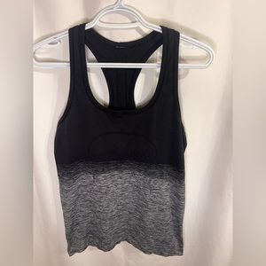 Lululemon Swiftly Tech 2.0 Racerback Black/Grey Ombré Size 10